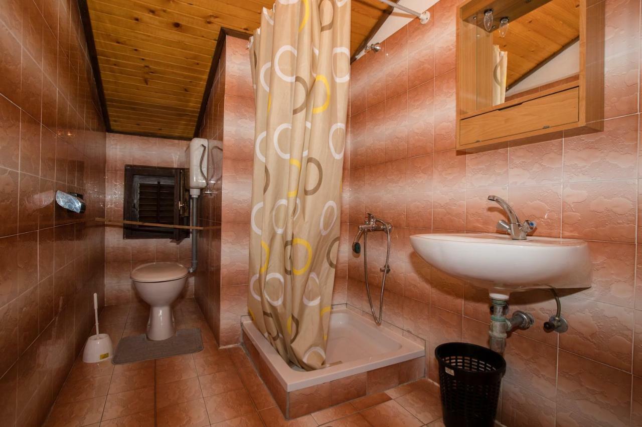 Apartments Renata Kampor エクステリア 写真